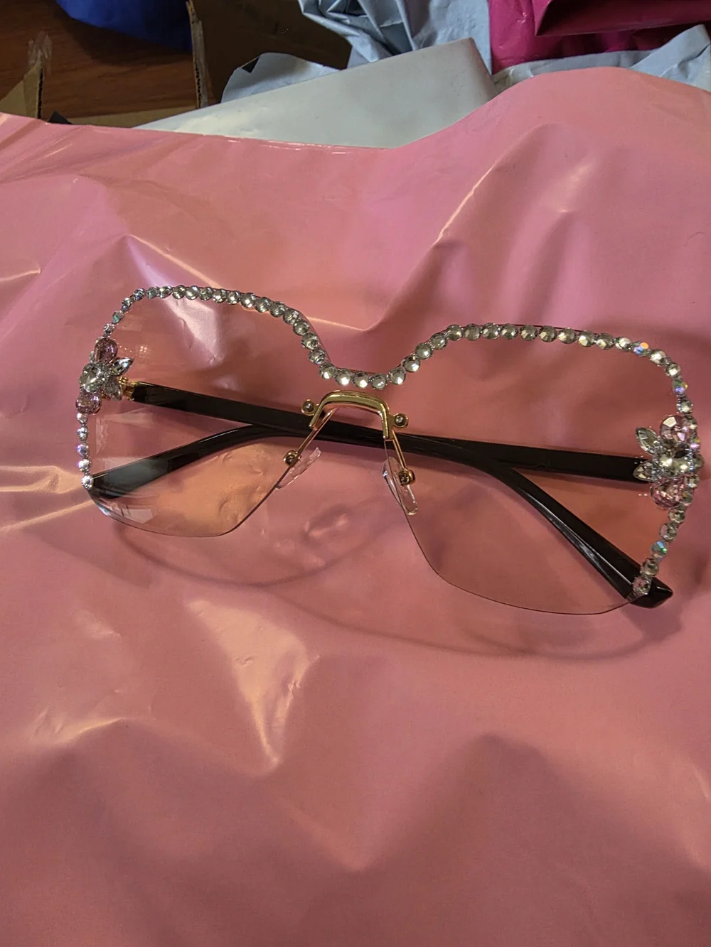 Rhinestone Trim Pink Lens Women's Fashion Sunglasses
